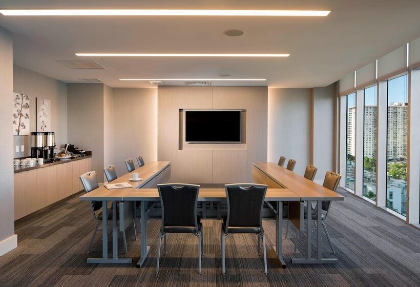 فندق Residence Inn Miami Sunny Isles Beach
