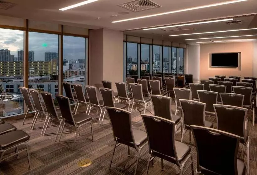ホテル Residence Inn Miami Sunny Isles Beach