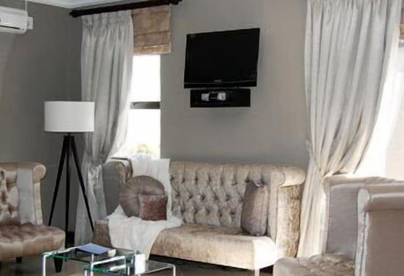 Pension Altissimo Guesthouse