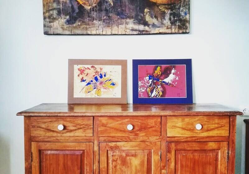 هاستل Jr S House