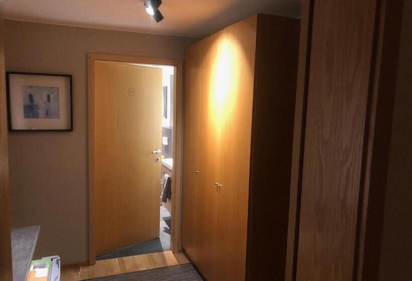 צימר A. Bernhard Guest House