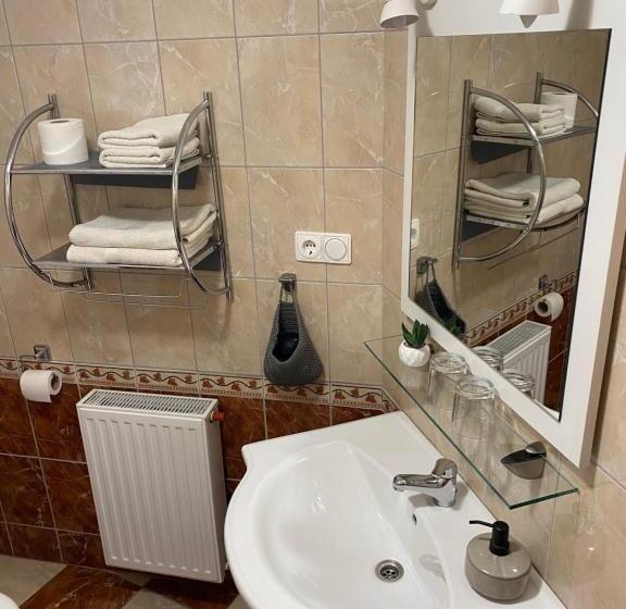 Aamiaismajoitus (B&B) Ambrózia Guesthouse