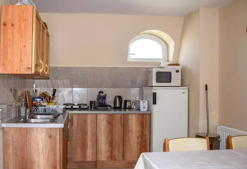 Aamiaismajoitus (B&B) Ambrózia Guesthouse