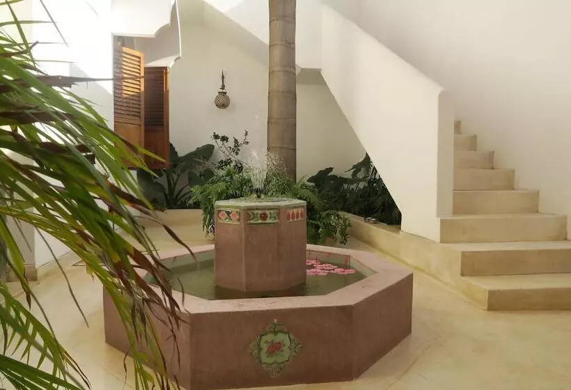 تختخواب و صبحانه Swahili House