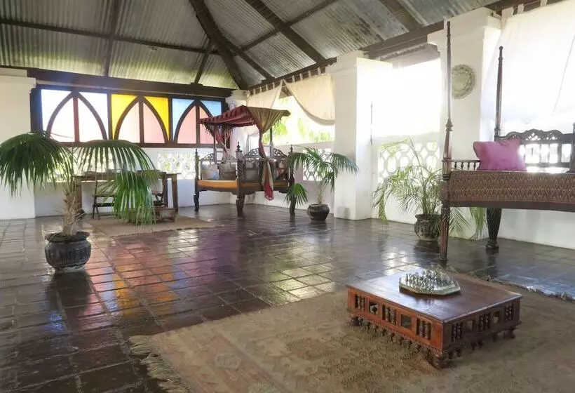تختخواب و صبحانه Swahili House