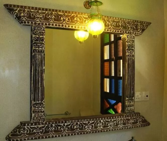 تختخواب و صبحانه Swahili House