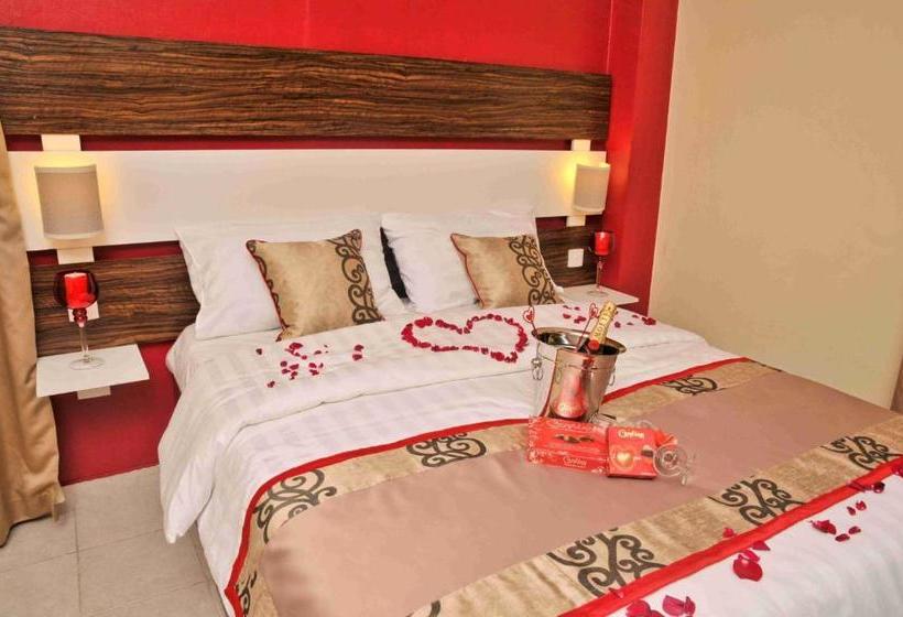 هتل Magharibi Suites