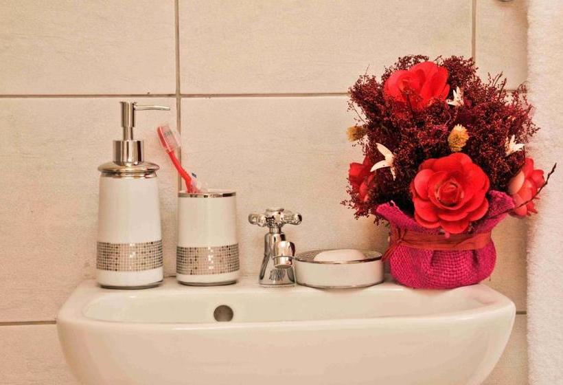 هتل Magharibi Suites