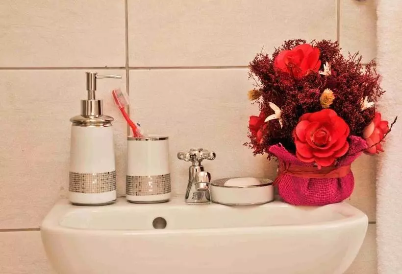Hotelli Magharibi Suites