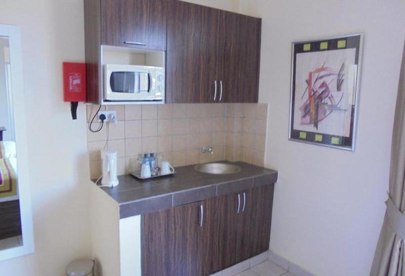 هتل Magharibi Suites