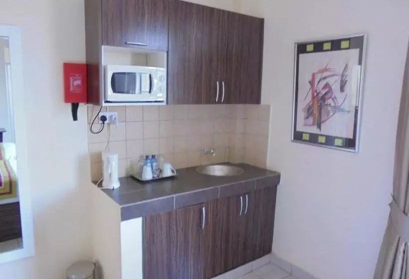 Hotelli Magharibi Suites