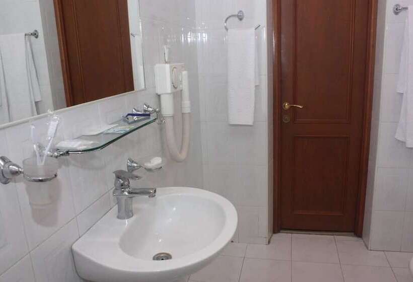 هتل Nor Dzoraberd