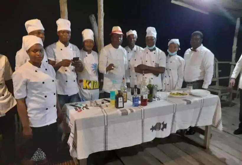 هتل Restaurant Chez Theo