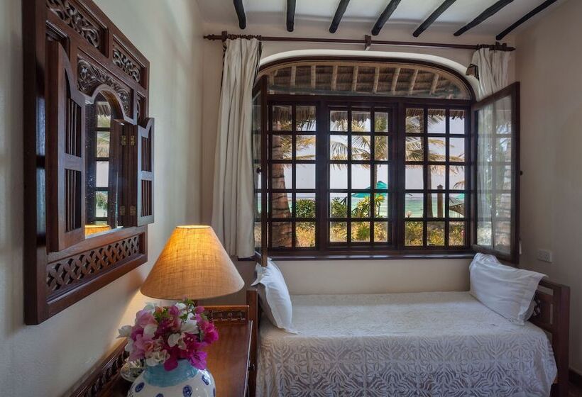 استراحتگاه Diani Blue