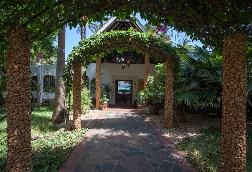 استراحتگاه Diani Blue