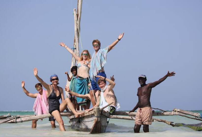 استراحتگاه Diani Blue