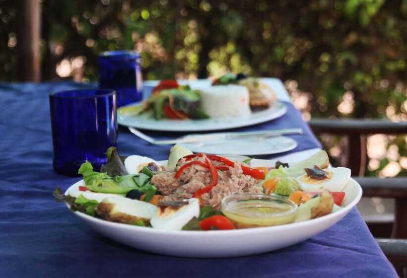 استراحتگاه Diani Blue