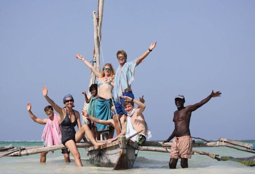 استراحتگاه Diani Blue