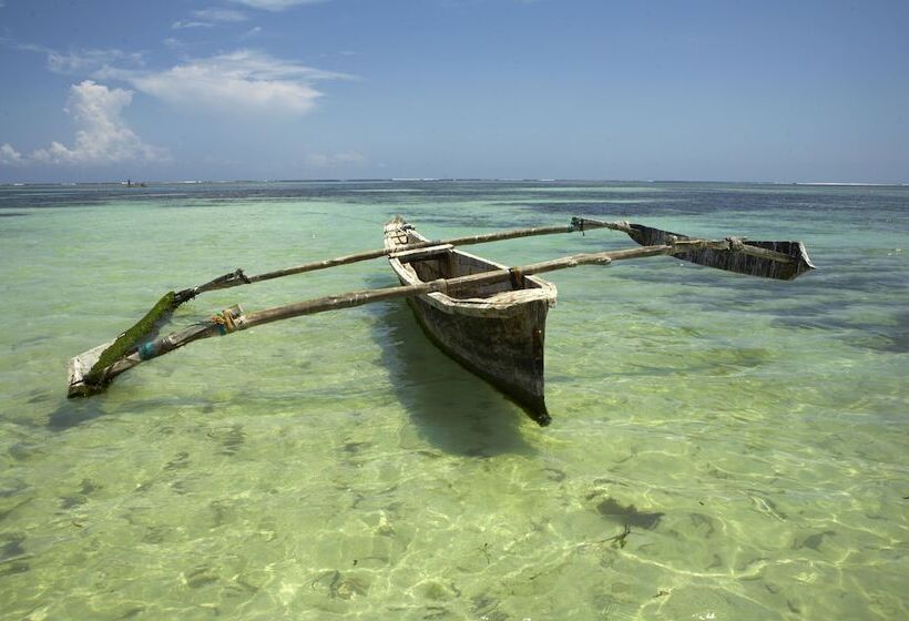 استراحتگاه Diani Blue