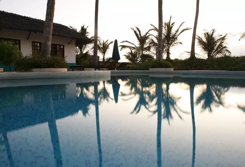 استراحتگاه Diani Blue