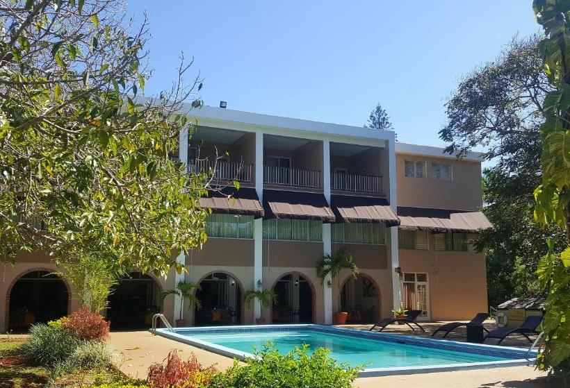 هتل The Mandeville   Manchester