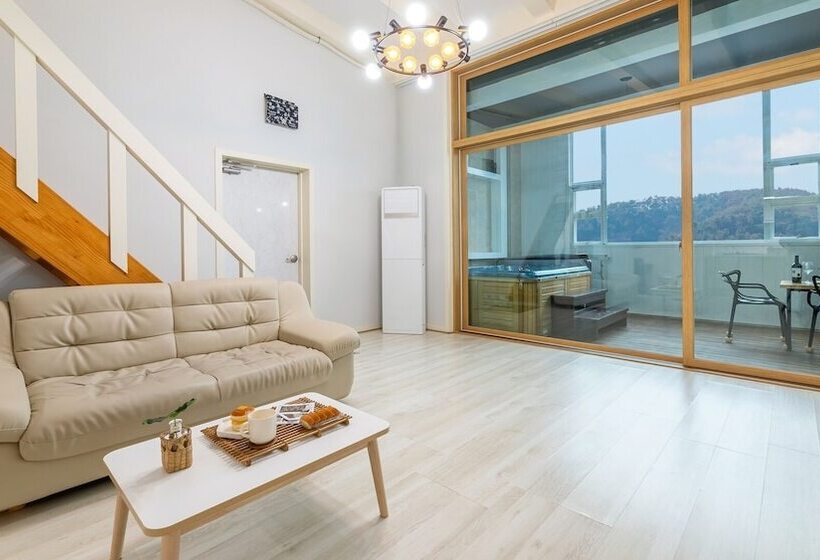 Namyangju Cozy Hill Spa Pension