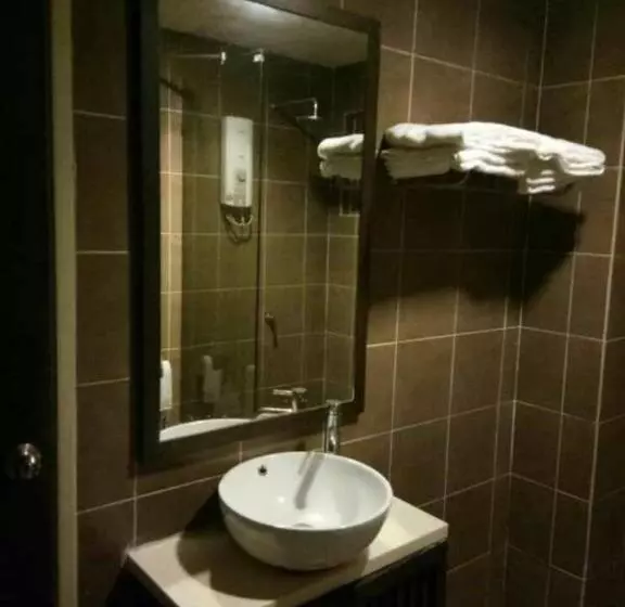 8pax Gold Coast Morib Resort   Banting Sepang Klia Tanjung Sepat Ebaa