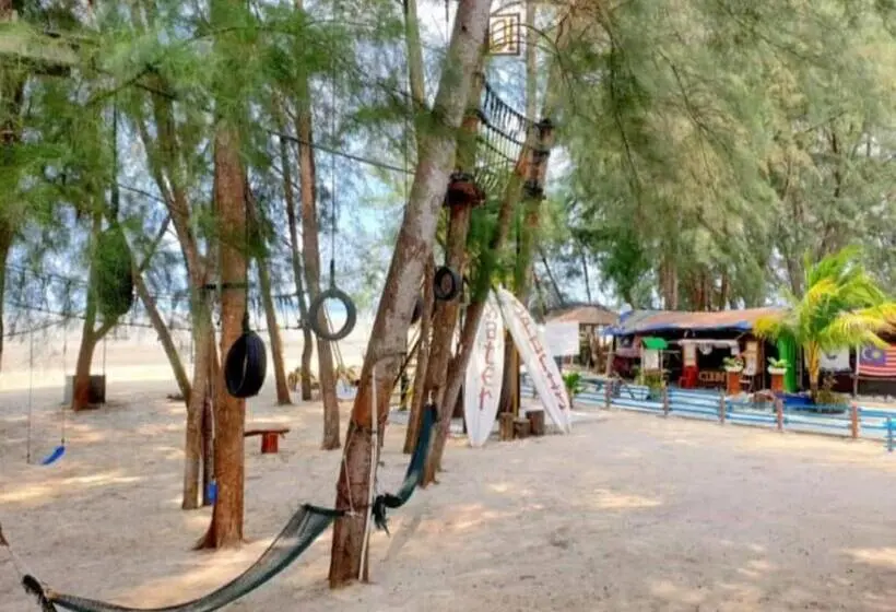 8pax Gold Coast Morib Resort   Banting Sepang Klia Tanjung Sepat Ebaa