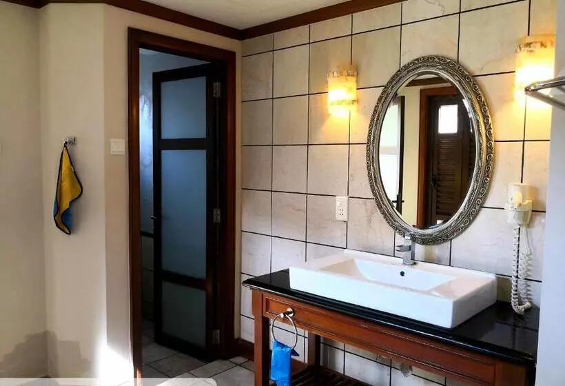 ペンション Alpine Glx Pd Port Dickson