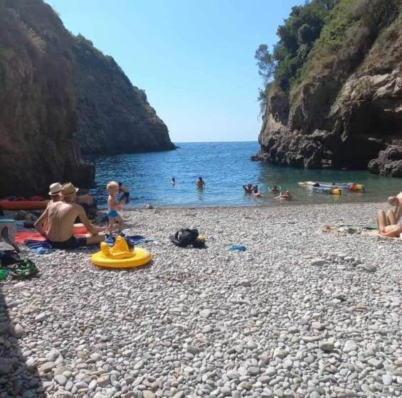 بنسيون La Casina Di Silvio