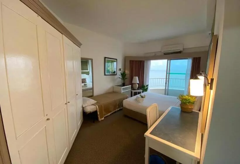 ペンション Seaview Deluxe@rainbow Paradise Tg Bungah 4 6pax