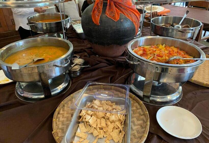 Resort The Lagoon Water Chalet