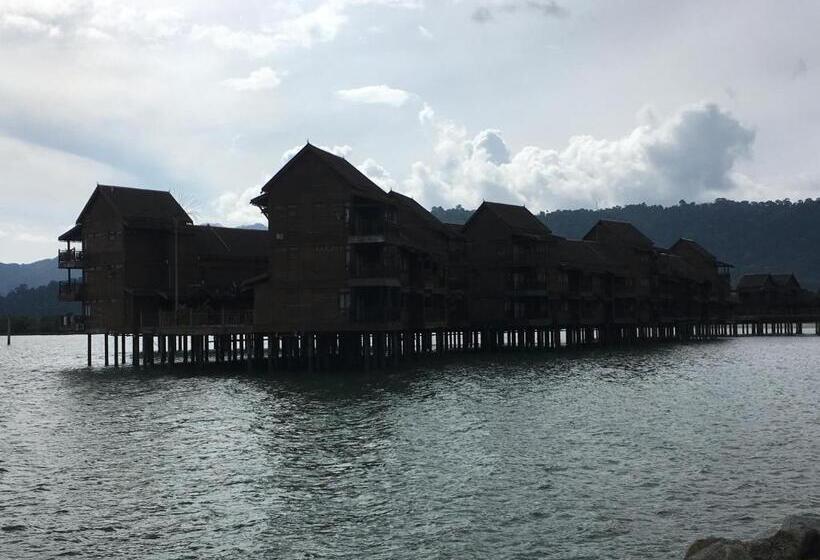 Resort The Lagoon Water Chalet