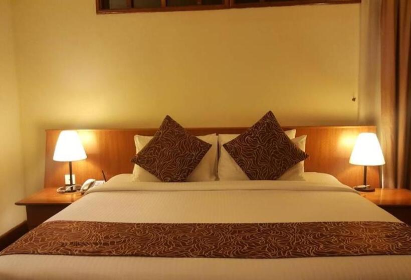 Resort The Lagoon Water Chalet