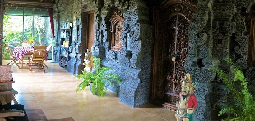 Aahh Bali Bed And Breakfast