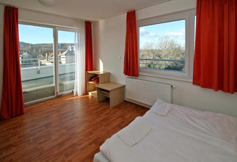 호스텔 Soproni Egyetemi Diák