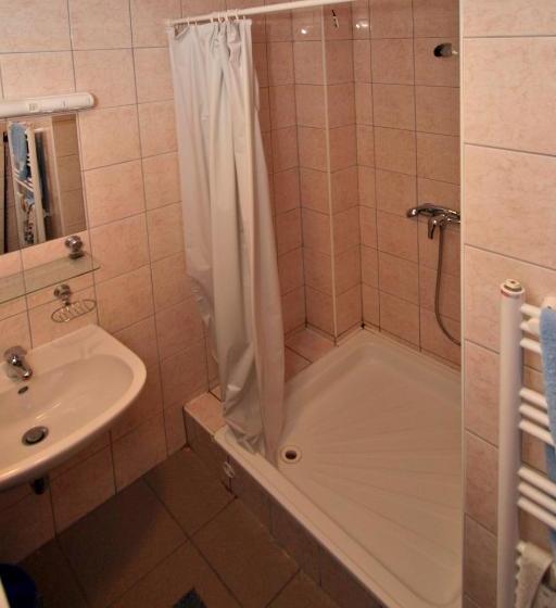 호스텔 Soproni Egyetemi Diák