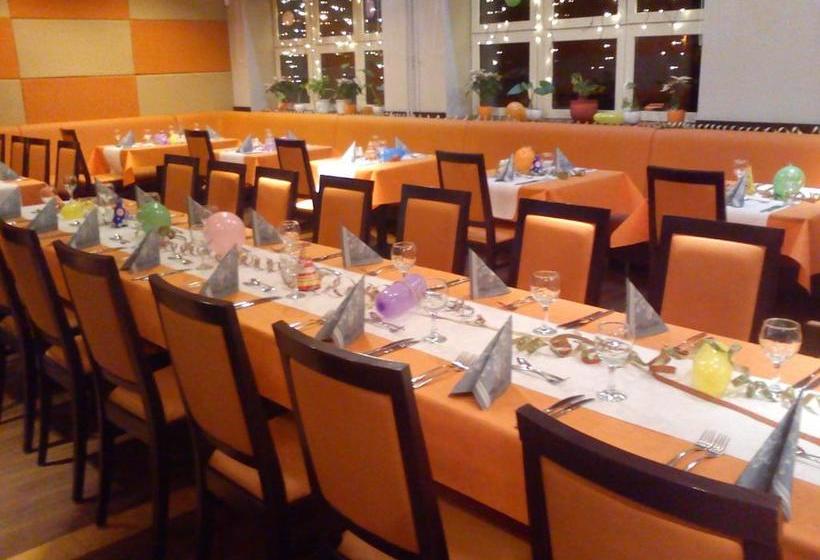 호스텔 Soproni Egyetemi Diák