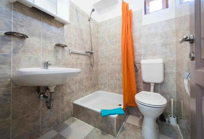 Aamiaismajoitus (B&B) Szenti Vendégház