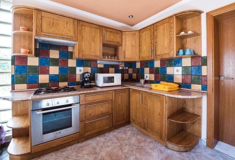 Aamiaismajoitus (B&B) Szenti Vendégház