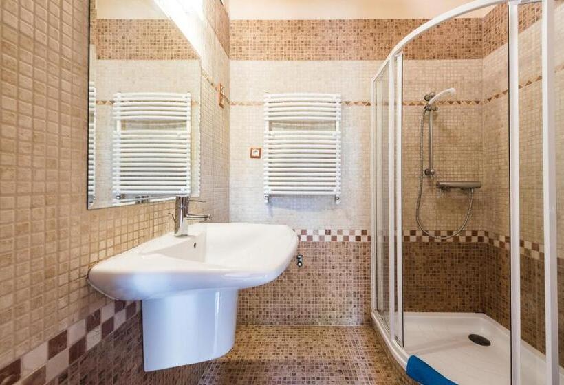 Aamiaismajoitus (B&B) Szenti Vendégház