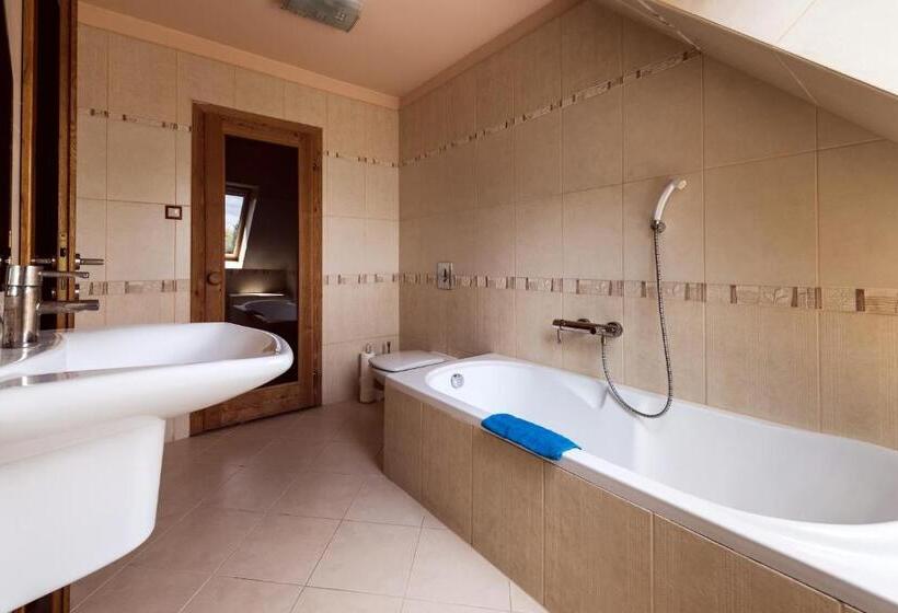 Aamiaismajoitus (B&B) Szenti Vendégház