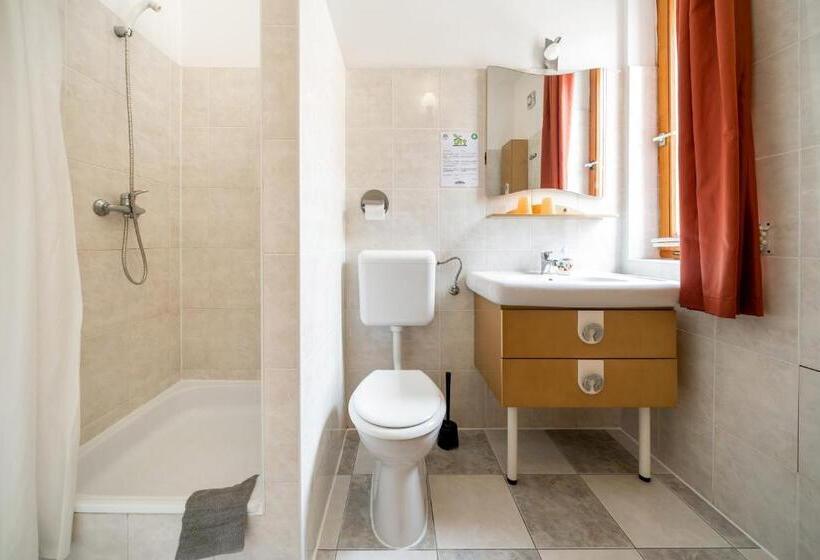 Aamiaismajoitus (B&B) Szenti Vendégház