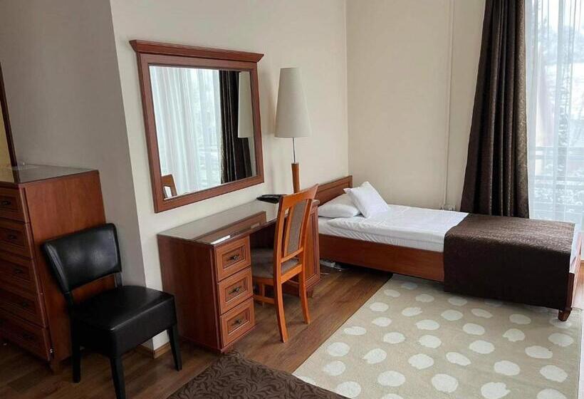 Brill Hotel Békéscsaba