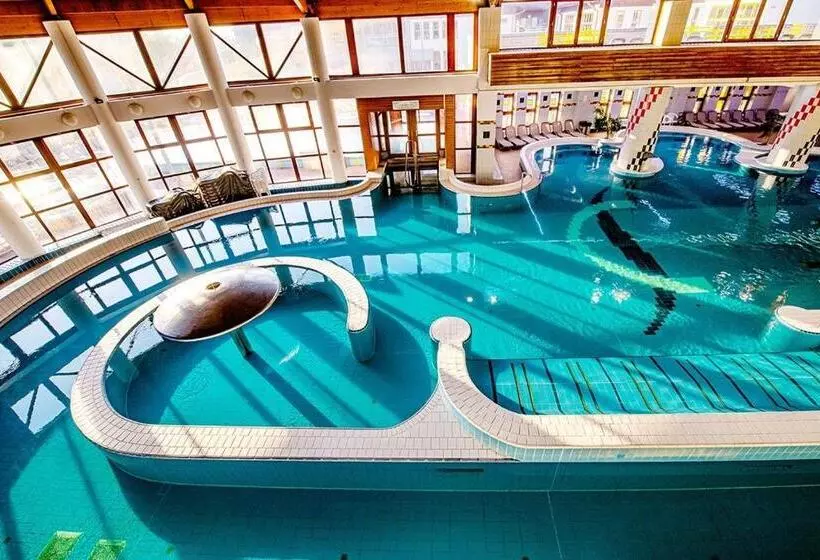 هتل Boni Családi Wellness