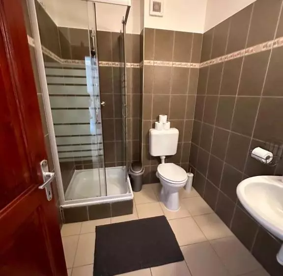 هتل Boni Családi Wellness