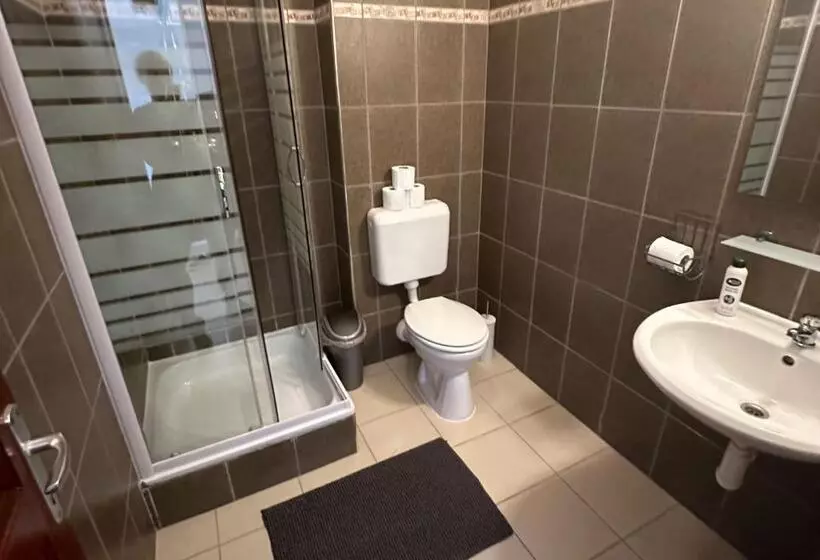 هتل Boni Családi Wellness