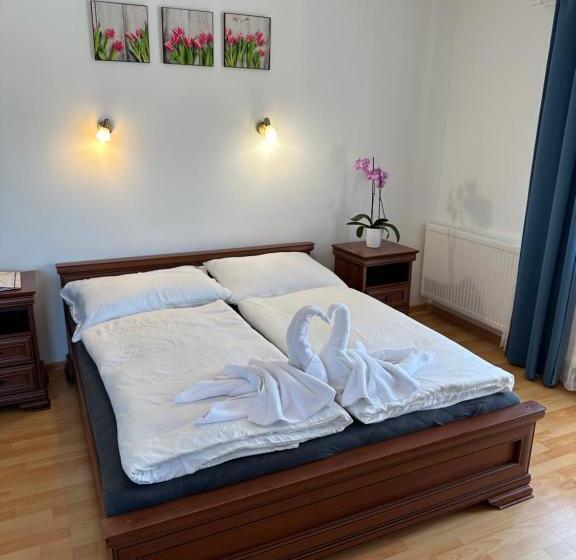 فندق Boni Családi Wellness