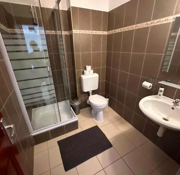 هتل Boni Családi Wellness
