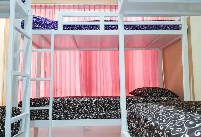 호텔 Cendana Mulia Hostel Bogor